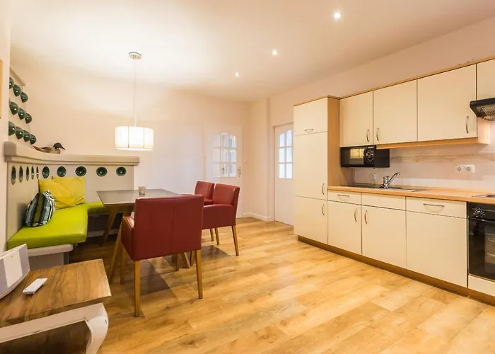 Faehrhauslodges In Sicht